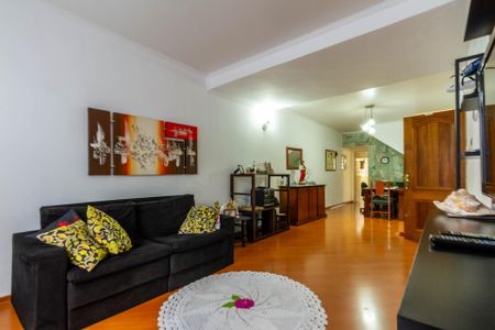 Casa à venda com 150m², 4 quartos e 2 vagasSala