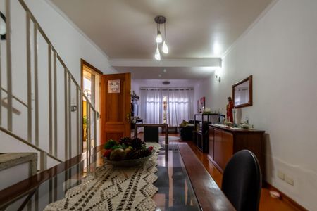Casa à venda com 150m², 4 quartos e 2 vagasSala