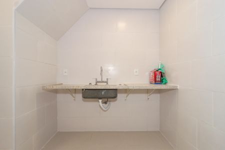 Casa para alugar com 80m², 2 quartos e 2 vagasCozinha