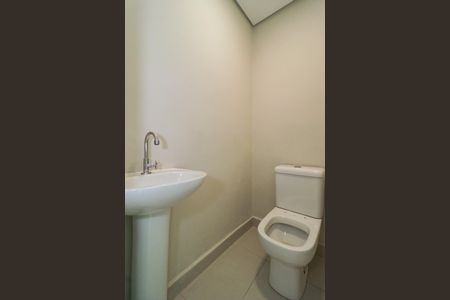 Casa para alugar com 80m², 2 quartos e 2 vagasLavabo