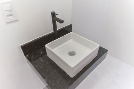 Casa à venda com 120m², 3 quartos e 1 vaga Casa à venda com 120m², 3 quartos e 1 vagaBanheiro da Suíte