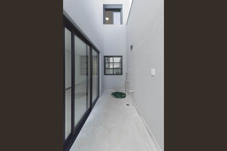 Casa à venda com 120m², 3 quartos e 1 vaga Casa à venda com 120m², 3 quartos e 1 vagaQuintal - Lavanderia