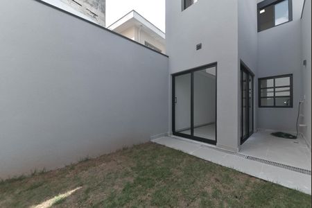 Casa à venda com 120m², 3 quartos e 1 vaga Casa à venda com 120m², 3 quartos e 1 vagaQuintal - Lavanderia