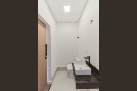 Casa à venda com 120m², 3 quartos e 1 vaga Casa à venda com 120m², 3 quartos e 1 vagaBanheiro da Suíte