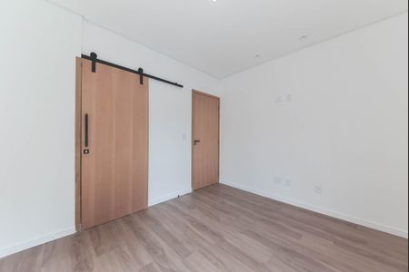 Casa à venda com 120m², 3 quartos e 1 vaga Casa à venda com 120m², 3 quartos e 1 vagaSuíte