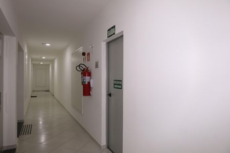 Apartamento para alugar com 42m², 2 quartos e sem vagaÁrea comum - Saguão do andar