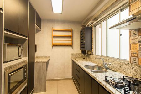 Apartamento para alugar com 47m², 2 quartos e 1 vagaCozinha e Área de Serviço