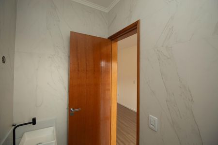 Casa à venda com 140m², 3 quartos e 2 vagas Casa à venda com 140m², 3 quartos e 2 vagasBanheiro da Suíte 2