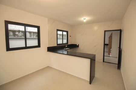 Casa à venda com 140m², 3 quartos e 2 vagas Casa à venda com 140m², 3 quartos e 2 vagasCozinha