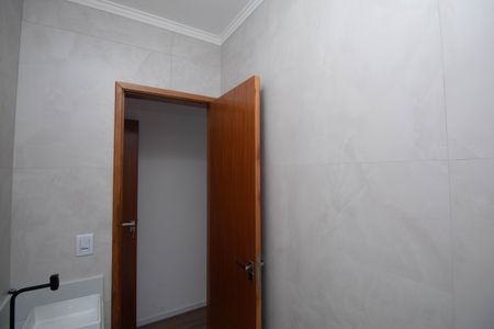 Casa à venda com 140m², 3 quartos e 2 vagas Casa à venda com 140m², 3 quartos e 2 vagasBanheiro da Suíte 1