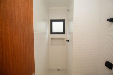 Casa à venda com 140m², 3 quartos e 2 vagas Casa à venda com 140m², 3 quartos e 2 vagasBanheiro 1