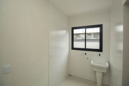 Casa à venda com 140m², 3 quartos e 2 vagas Casa à venda com 140m², 3 quartos e 2 vagasÁrea de Serviço