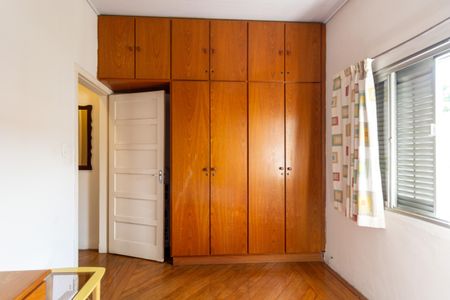 Casa à venda com 156m², 2 quartos e 1 vagaQuarto