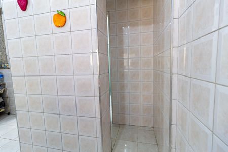 Casa à venda com 156m², 2 quartos e 1 vagaBanheiro