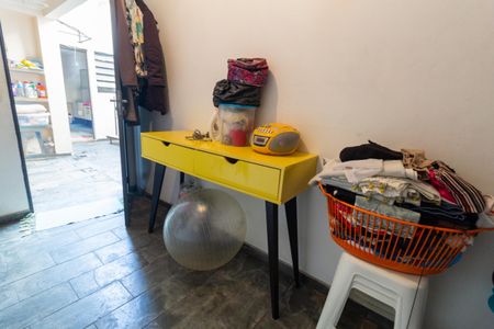 Casa à venda com 156m², 2 quartos e 1 vagaÁrea de Serviço - Depósito