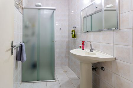 Casa à venda com 156m², 2 quartos e 1 vagaBanheiro