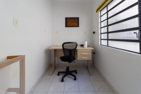 Casa à venda com 156m², 2 quartos e 1 vagaEdícula - Escritório