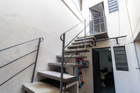 Casa à venda com 156m², 2 quartos e 1 vagaAcesso a Edícula