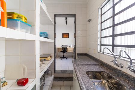 Casa à venda com 156m², 2 quartos e 1 vagaEdícula