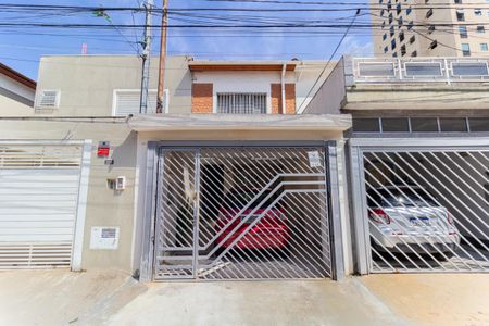 Casa à venda com 156m², 2 quartos e 1 vagaFachada