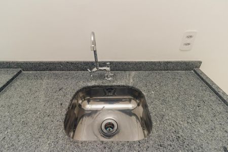 Studio à venda com 28m², 1 quarto e sem vaga Studio à venda com 28m², 1 quarto e sem vagaCozinha