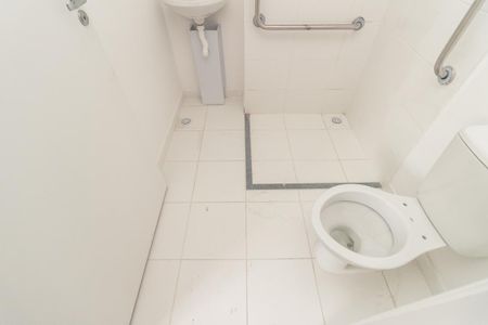 Studio à venda com 28m², 1 quarto e sem vaga Studio à venda com 28m², 1 quarto e sem vagaBanheiro