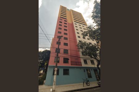 Studio à venda com 28m², 1 quarto e sem vaga Studio à venda com 28m², 1 quarto e sem vagaFachada