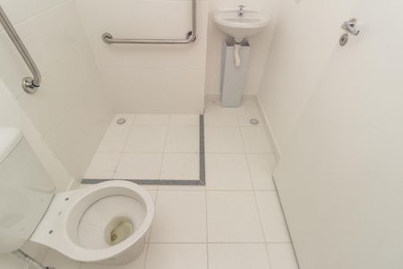 Studio à venda com 28m², 1 quarto e sem vaga Studio à venda com 28m², 1 quarto e sem vagaBanheiro