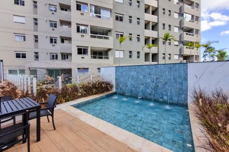 Apartamento à venda com 82m², 2 quartos e 1 vagaÁrea comum - Piscina