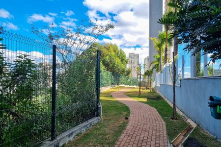 Apartamento à venda com 82m², 2 quartos e 1 vagaÁrea comum