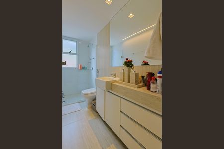 Apartamento à venda com 82m², 2 quartos e 1 vagaBanheiro