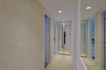 Apartamento à venda com 82m², 2 quartos e 1 vagaCorredor