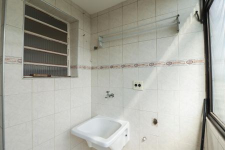 Apartamento à venda com 74m², 2 quartos e 1 vagaCozinha e Área de Serviço