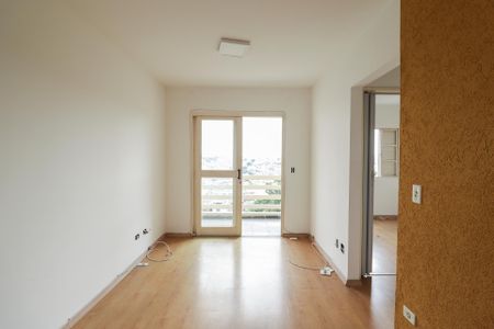 Apartamento à venda com 74m², 2 quartos e 1 vagaSala