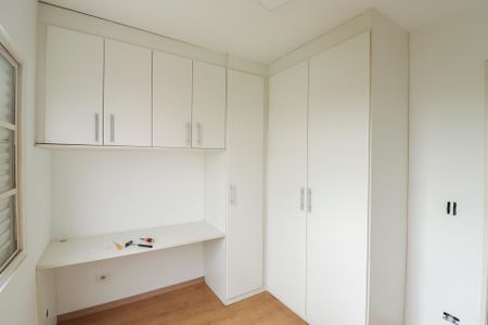 Apartamento à venda com 74m², 2 quartos e 1 vagaQuarto 2