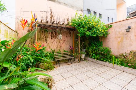 Casa à venda com 177m², 3 quartos e 2 vagasQuintal / Jardim