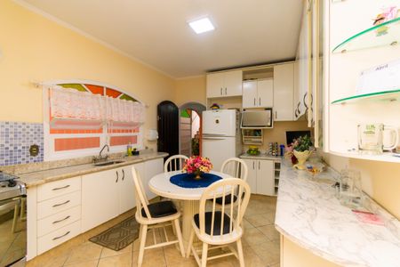 Casa à venda com 177m², 3 quartos e 2 vagasCozinha