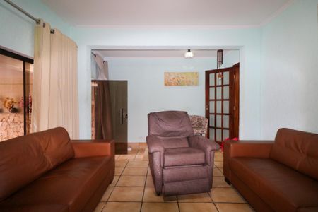 Casa à venda com 125m², 3 quartos e 2 vagas Casa à venda com 125m², 3 quartos e 2 vagasSala
