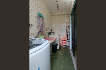 Casa à venda com 125m², 3 quartos e 2 vagas Casa à venda com 125m², 3 quartos e 2 vagasÁrea de Serviço