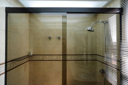 Apartamento à venda com 87m², 3 quartos e 2 vagasBanheiro da suíte