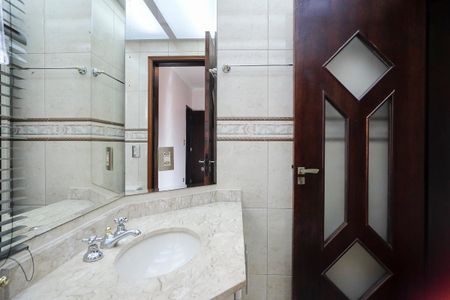 Apartamento à venda com 87m², 3 quartos e 2 vagasBanheiro da suíte