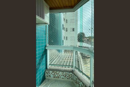 Apartamento à venda com 87m², 3 quartos e 2 vagasVaranda da suíte