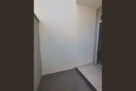Apartamento à venda com 80m², 3 quartos e 1 vagaVaranda