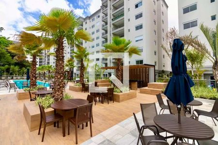 Apartamento à venda com 108m², 3 quartos e 2 vagas Apartamento à venda com 108m², 3 quartos e 2 vagasPiscina