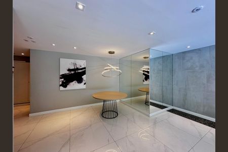 Apartamento à venda com 108m², 3 quartos e 2 vagas Apartamento à venda com 108m², 3 quartos e 2 vagasHall Social Bloco