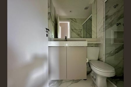 Apartamento à venda com 108m², 3 quartos e 2 vagas Apartamento à venda com 108m², 3 quartos e 2 vagasBanheiro Suíte 1