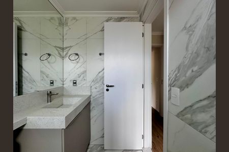 Apartamento à venda com 108m², 3 quartos e 2 vagas Apartamento à venda com 108m², 3 quartos e 2 vagasBanheiro Suíte 2