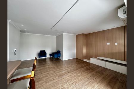 Apartamento à venda com 108m², 3 quartos e 2 vagas Apartamento à venda com 108m², 3 quartos e 2 vagasSala