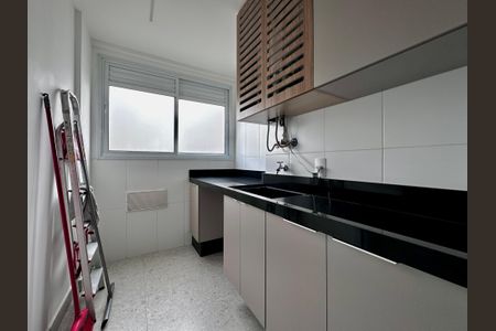 Apartamento à venda com 108m², 3 quartos e 2 vagas Apartamento à venda com 108m², 3 quartos e 2 vagasÁrea de Serviço