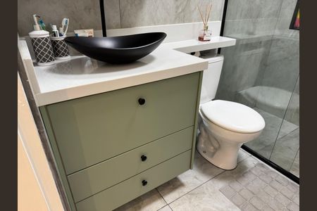 Casa à venda com 125m², 3 quartos e 2 vagas Casa à venda com 125m², 3 quartos e 2 vagasBanheiro Social